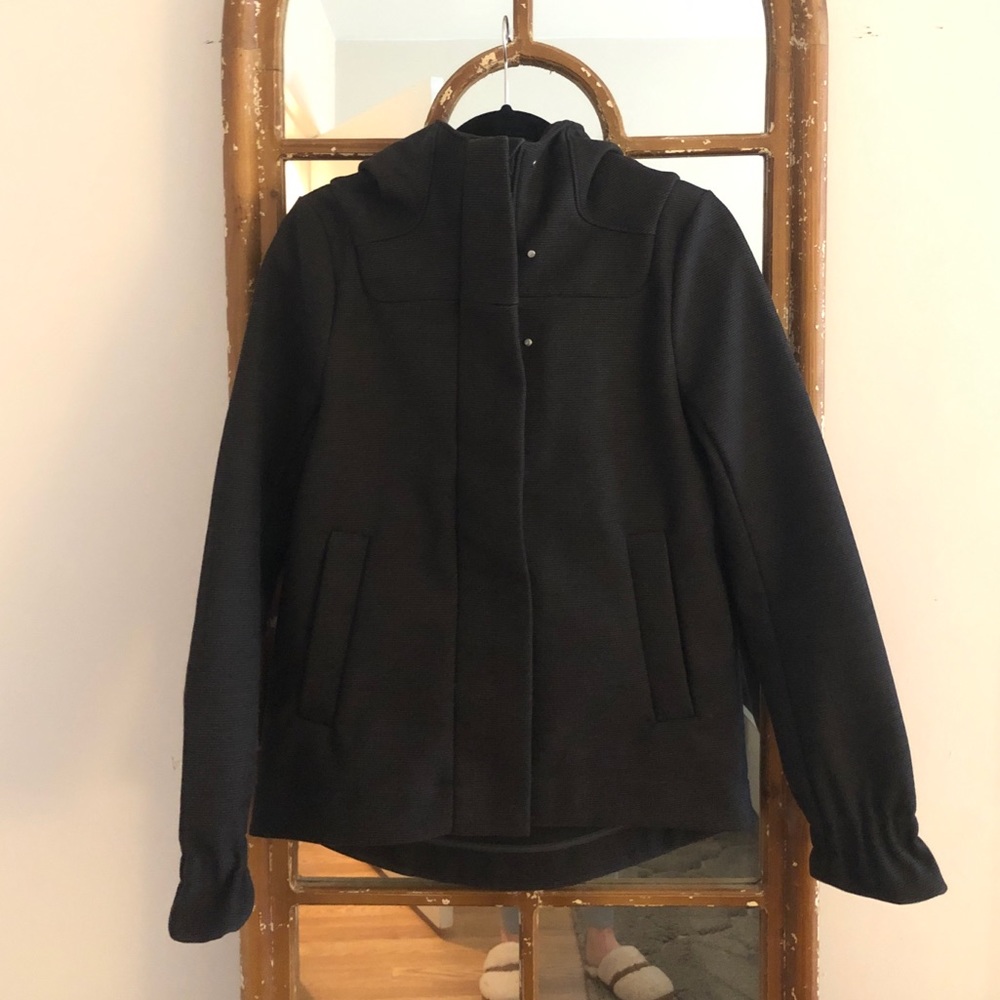 Lululemon Women’s Jacket